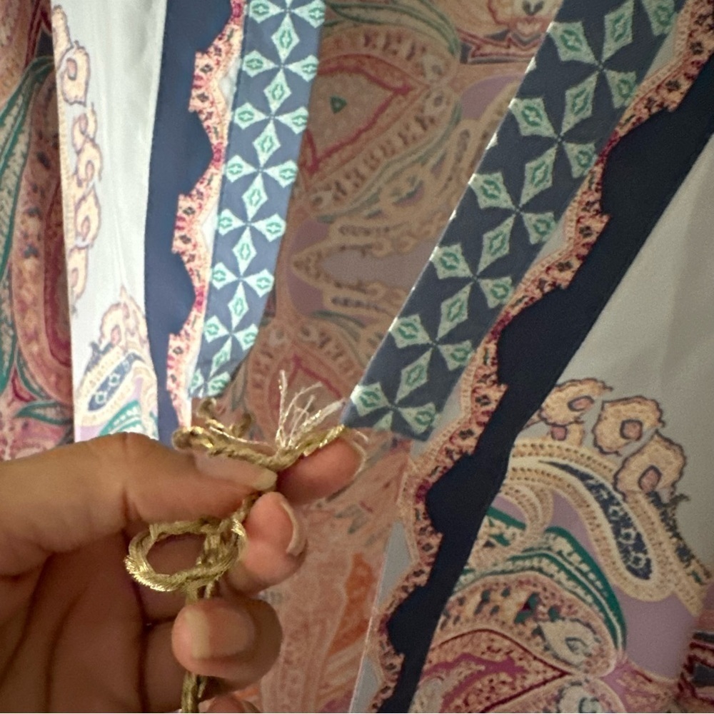 Chico's Medallion-Print Boho 100% Silk Ruana Wrap Beach Cover Up Tassel Tie S/M - Picture 9 of 14